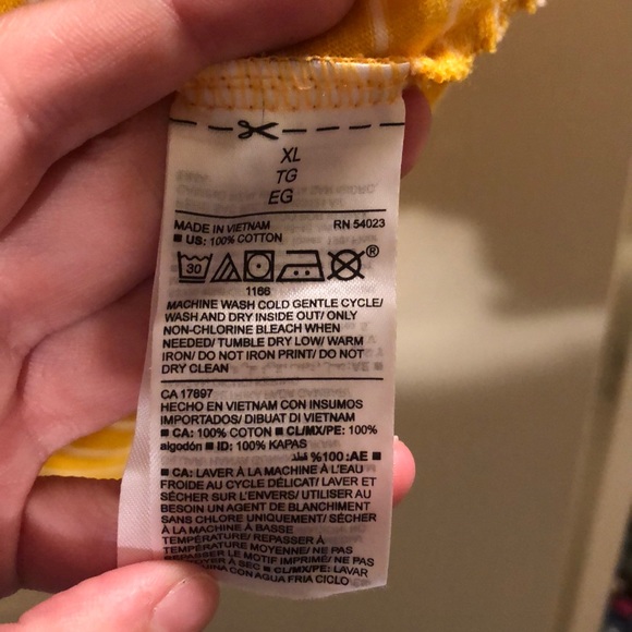 Old navy - tee - Picture 3 of 3